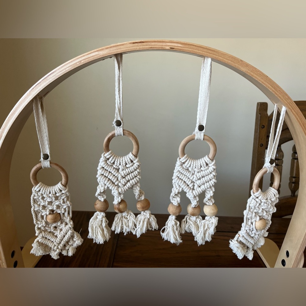 4 Natural Cream Macrame Hanging Ornament with Wooden Rings - Baby Toy